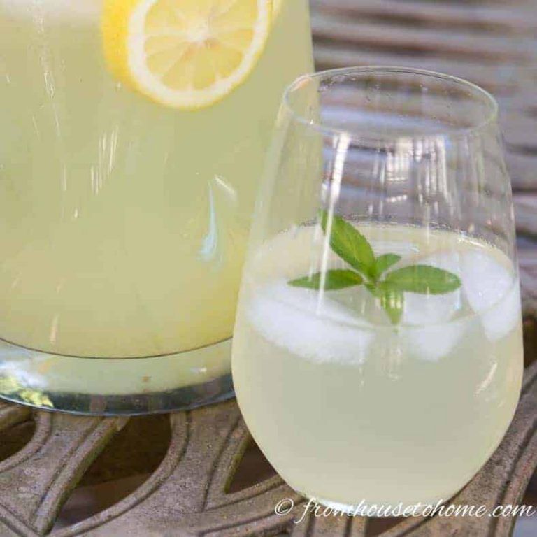 Old Fashioned Homemade Lemonade (And Syrup)