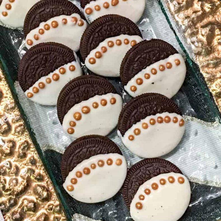 Gold Trimmed White Chocolate Covered Oreos