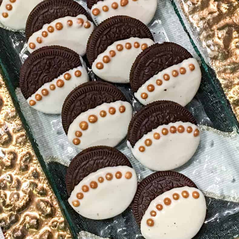 White chocolate dipped Oreo cookies