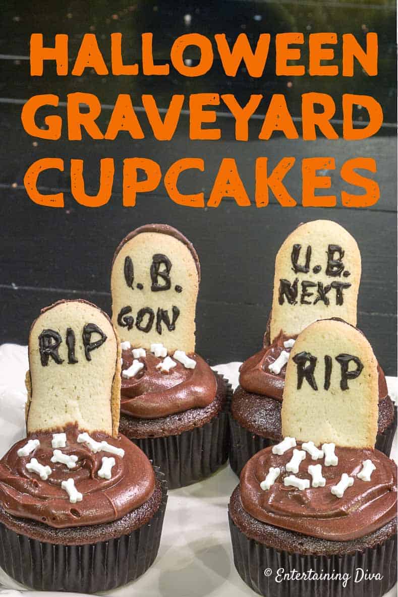 graveyard Halloween cupcakes