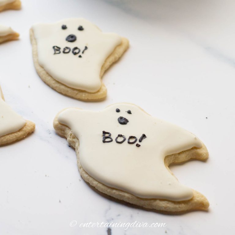 Halloween Ghost Sugar Cookies With White Royal Icing
