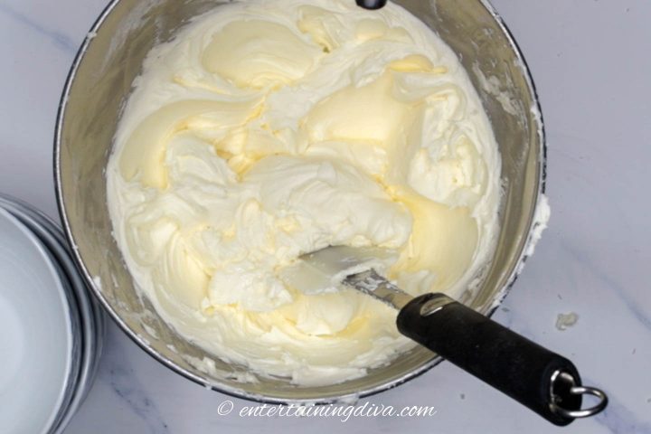 Buttercream icing in a bowl