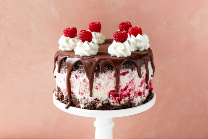 Chocolate raspberry ice cream cake {gluten-free}