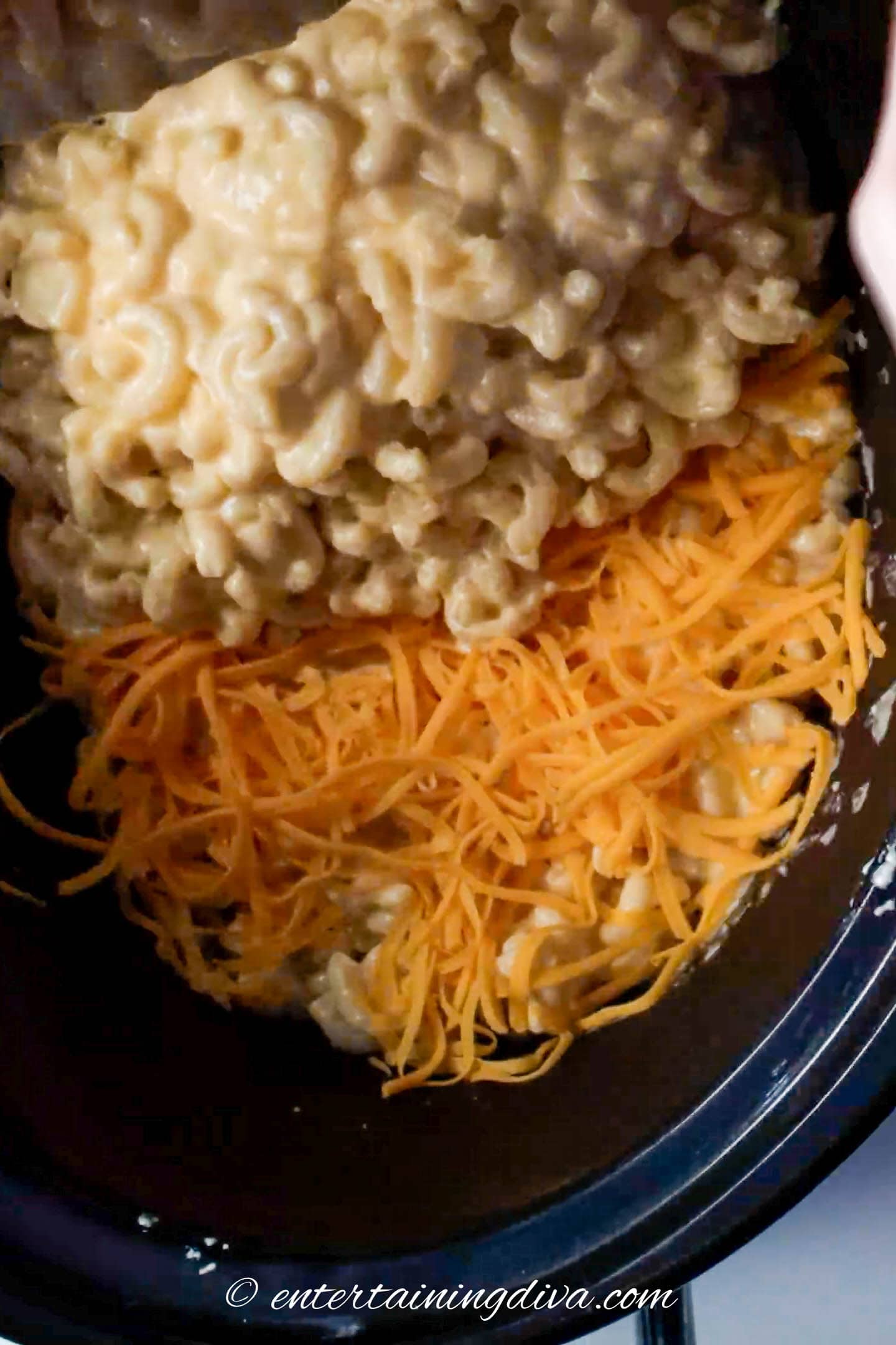 macaroni and cheese layers in a crock pot