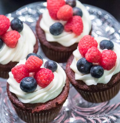 red, white and blue cupcakes