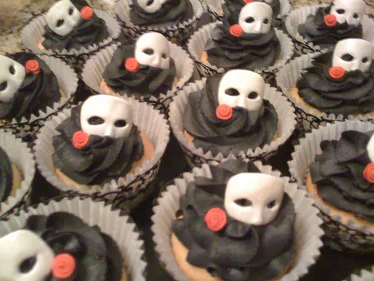 Phantom of the Opera Cupcakes