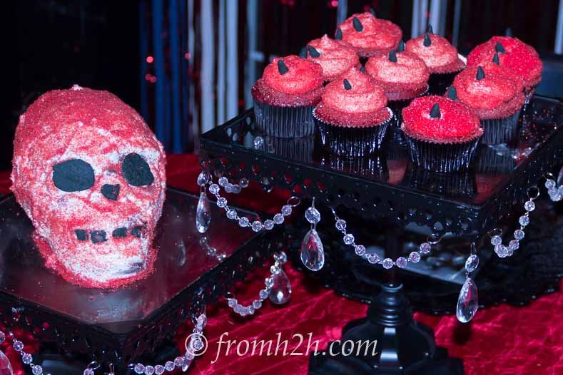 Devil skull cake and cupcakes