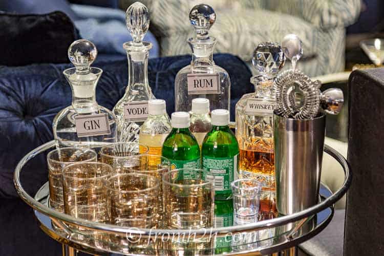 How To Style A Bar Cart | www.entertainingdiva.com