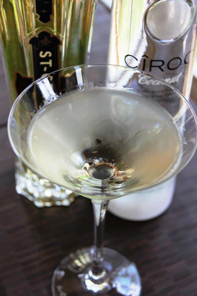 Coco Chanel Martini (from sumptuousliving.net) | 15 Fabulous Oscar Party Ideas