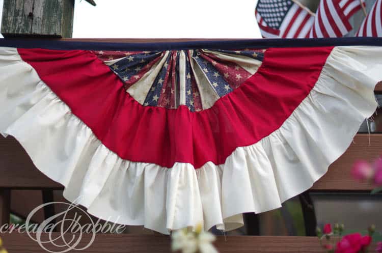 DIY Patriotic Bunting is an Easy Fourth Of July Ourdoor Decor Idea