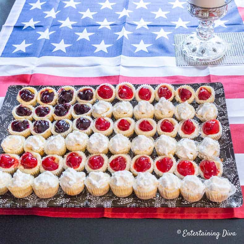 Arrange the cupcakes in an American flag pattern to add to the patriotic decor