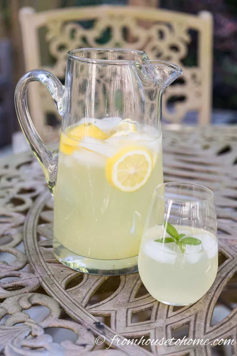 Homemade Lemonade | Easy and Elegant 4th of July Party Ideas | If want some 4th of July party ideas, this list will help with food, desserts and decorations...everything for the ultimate Independence Day celebration!