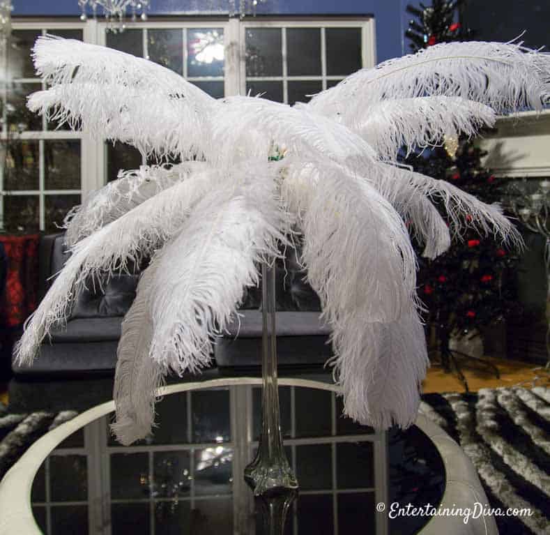 Feather Centerpiece With Three Rows