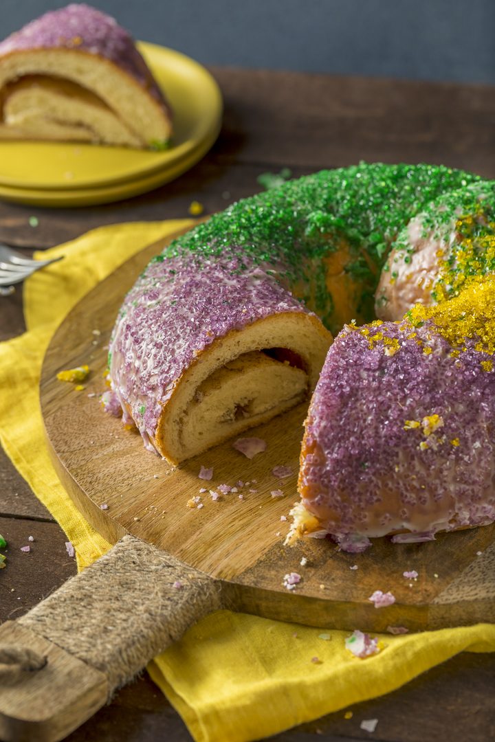 Mardi Gras King Cake ©brent Hofacker - stock.adobe.com