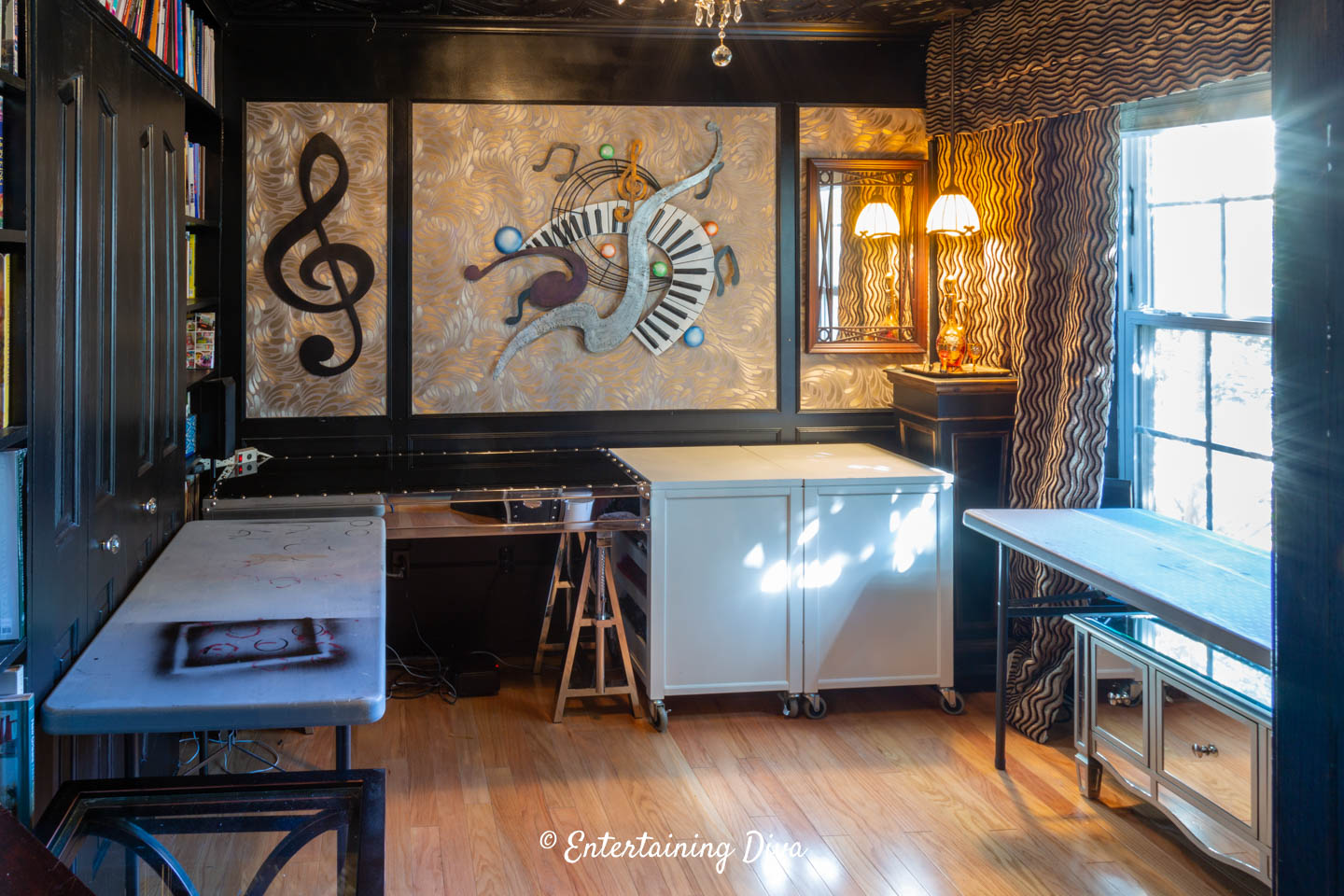 Small room with mis-matched buffet tables
