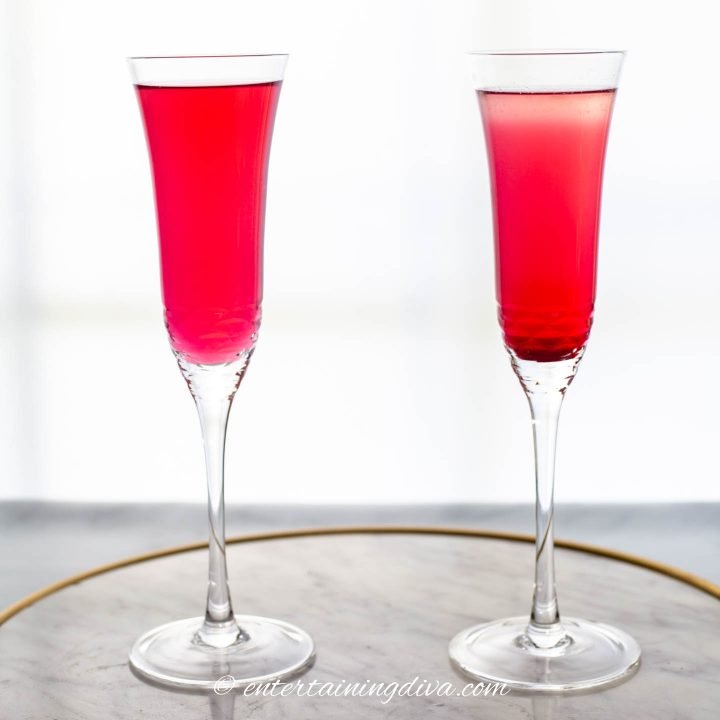 big batch vs single-mix blueberry lemonade mimosas