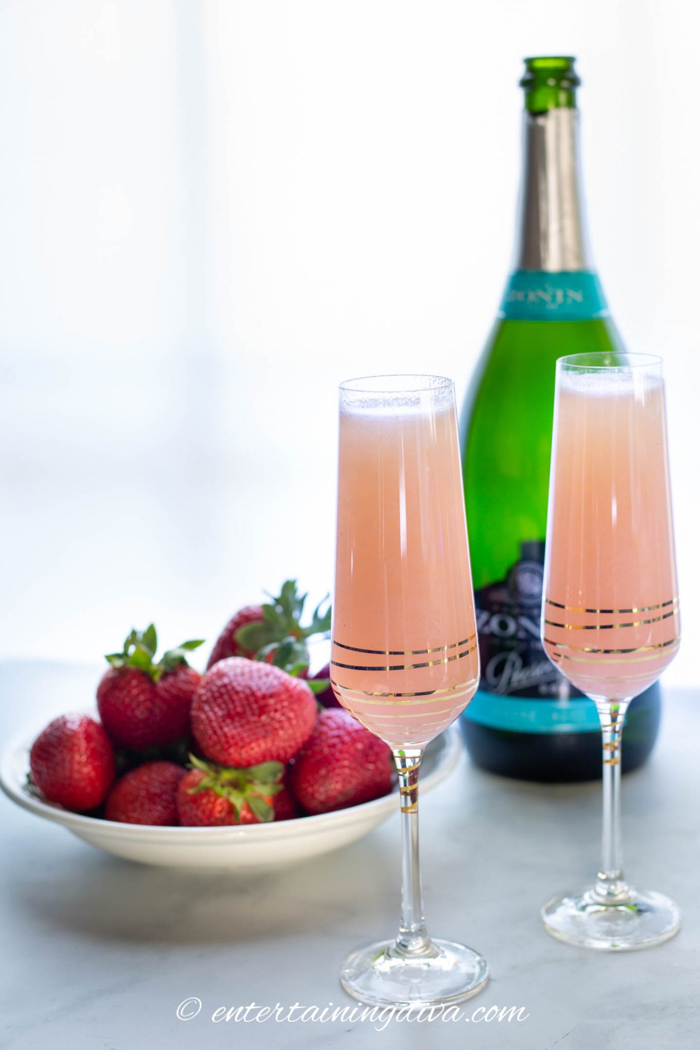 Strawberry Mimosas (With Fresh Or Frozen Strawberries)