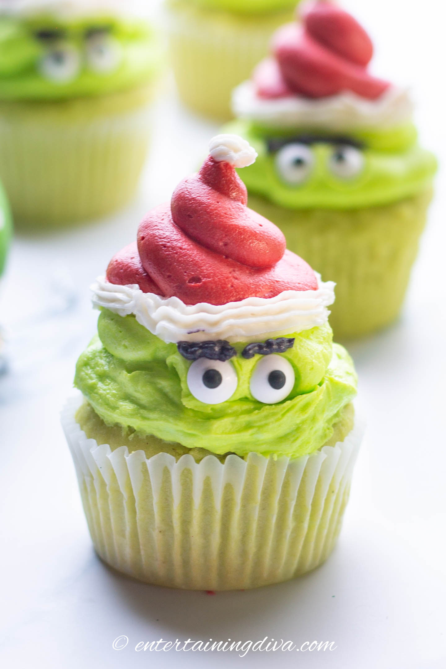 how the grinch stole Christmas cupcake