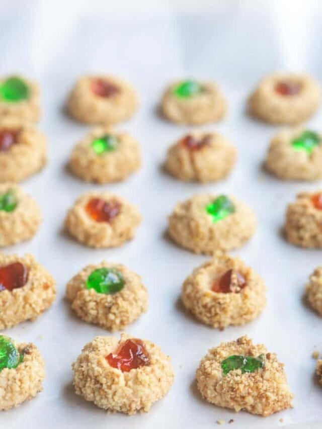 Holiday Shortbread Thimble Cookie Story