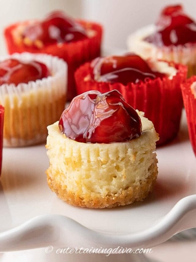 Mini Cherry Cheesecake Cupcakes