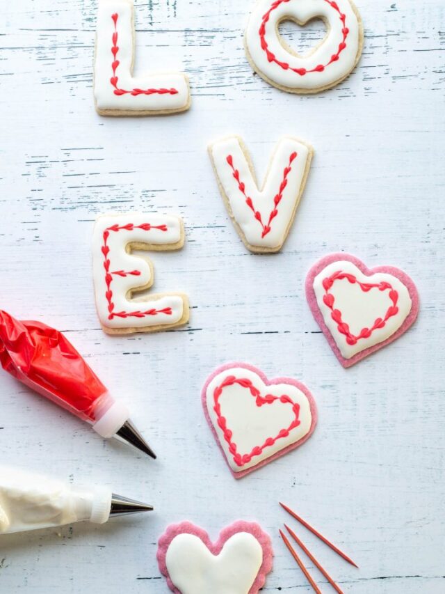 12 Easy Valentine Cookie Decorating Ideas That Anyone Can Do Story