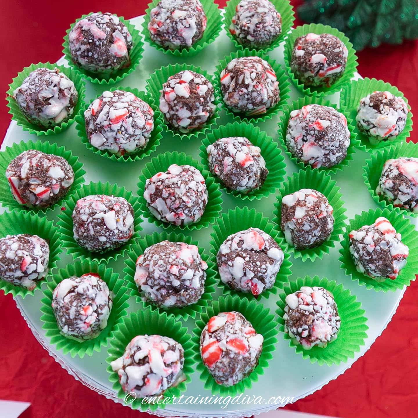Easy Chocolate Peppermint Fudge Balls