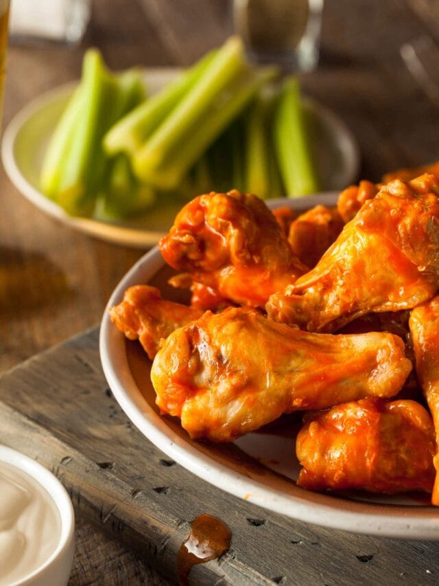 Crispy Oven Baked Hot Wings Without Flour Story