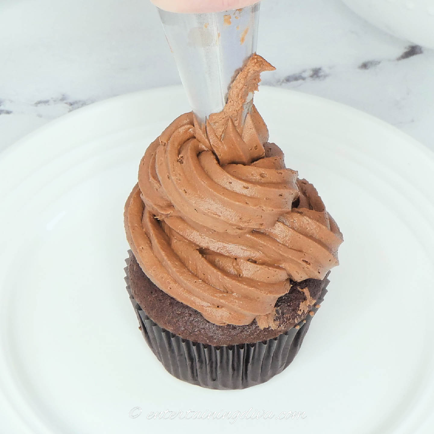 Fluffy Chocolate Buttercream Frosting With Cocoa