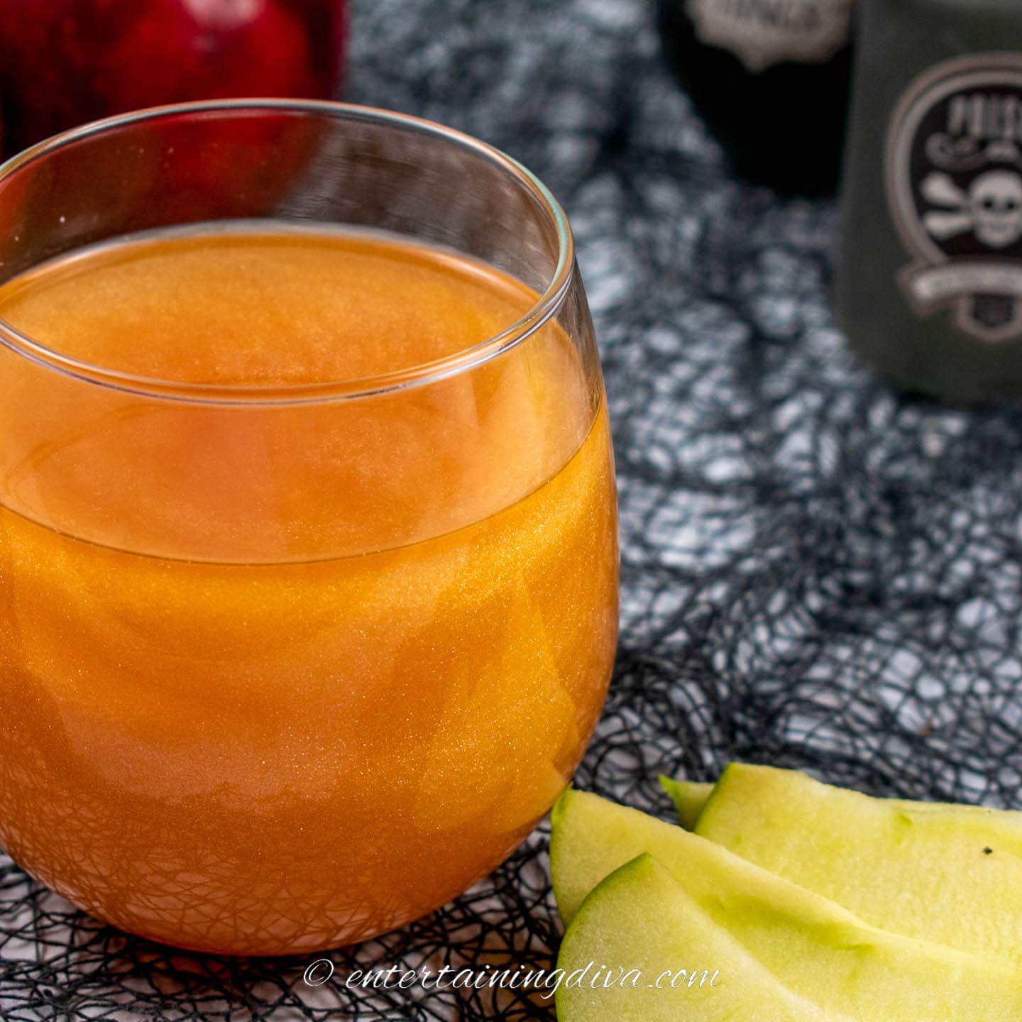 47 Of The Best Spooky Halloween Cocktails