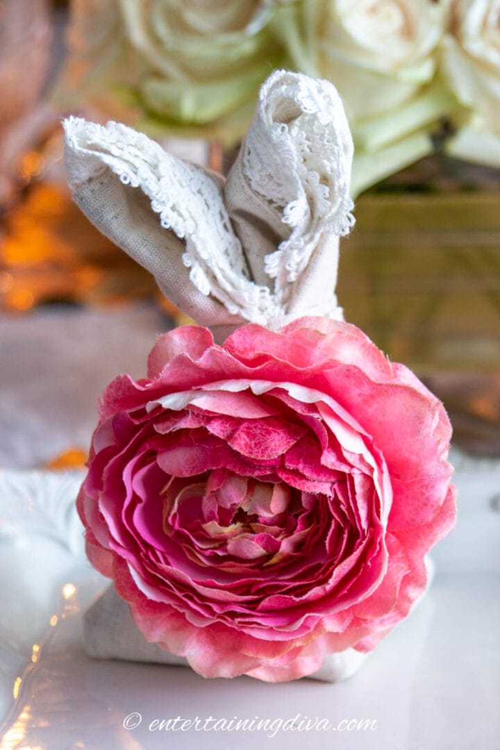 a bunny napkin fold