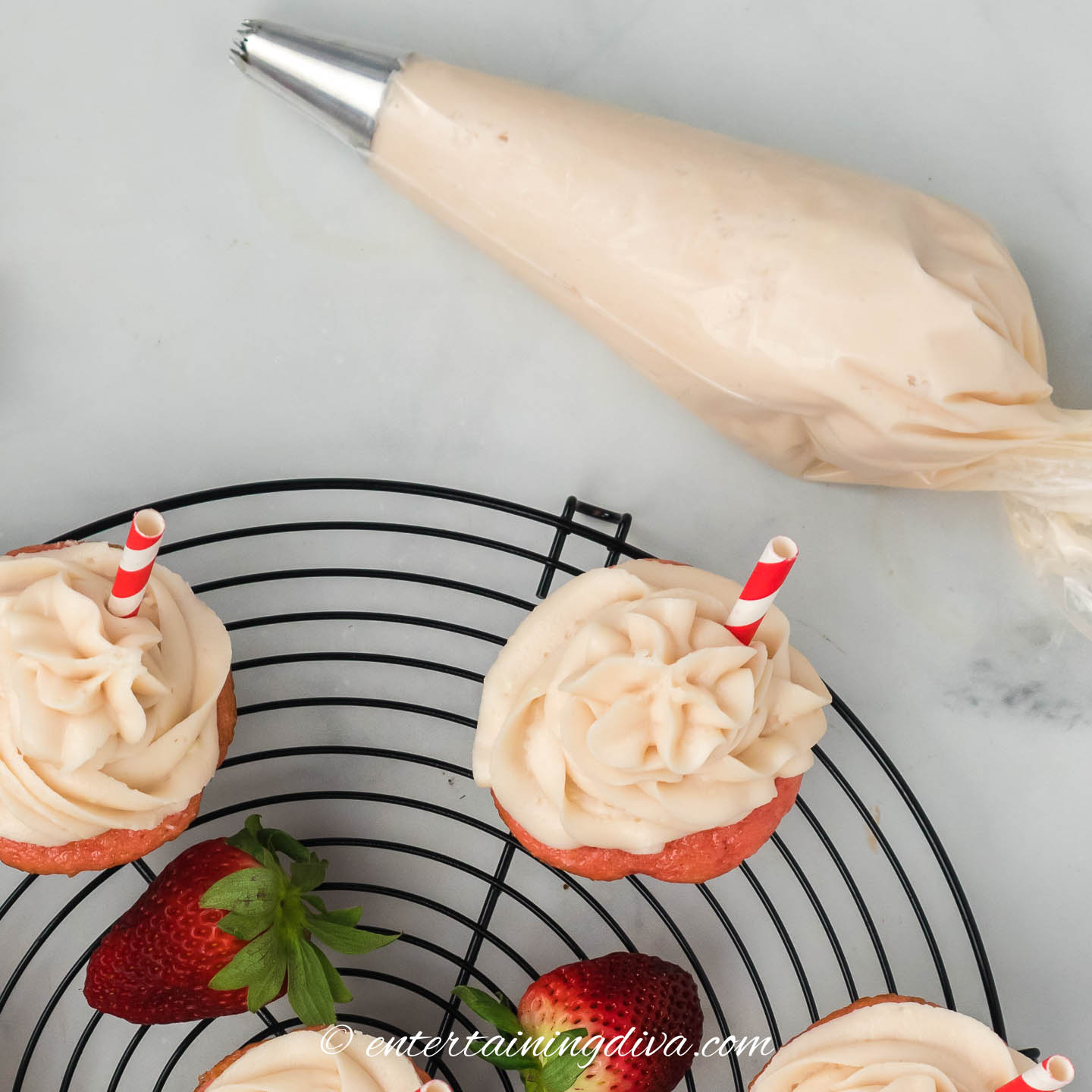 Strawberry Cream Cheese Frosting With Jam
