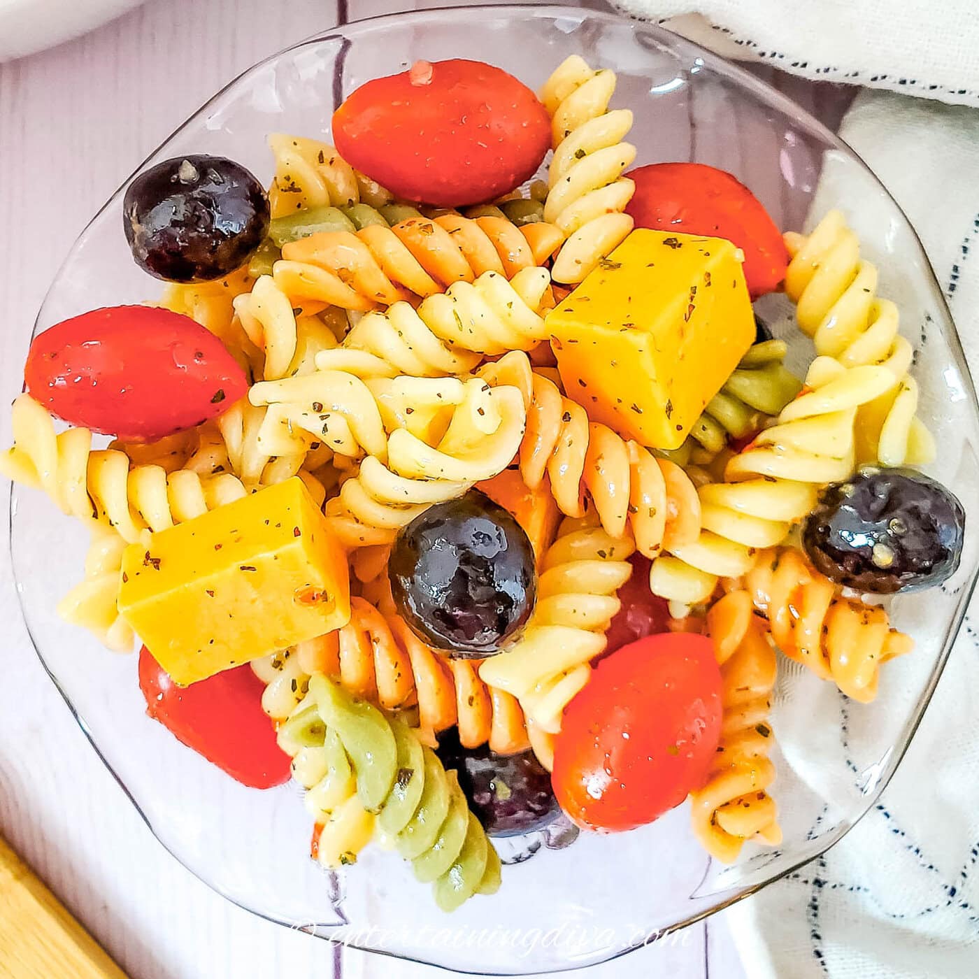 Easy Rotini Pasta Salad With Italian Dressing