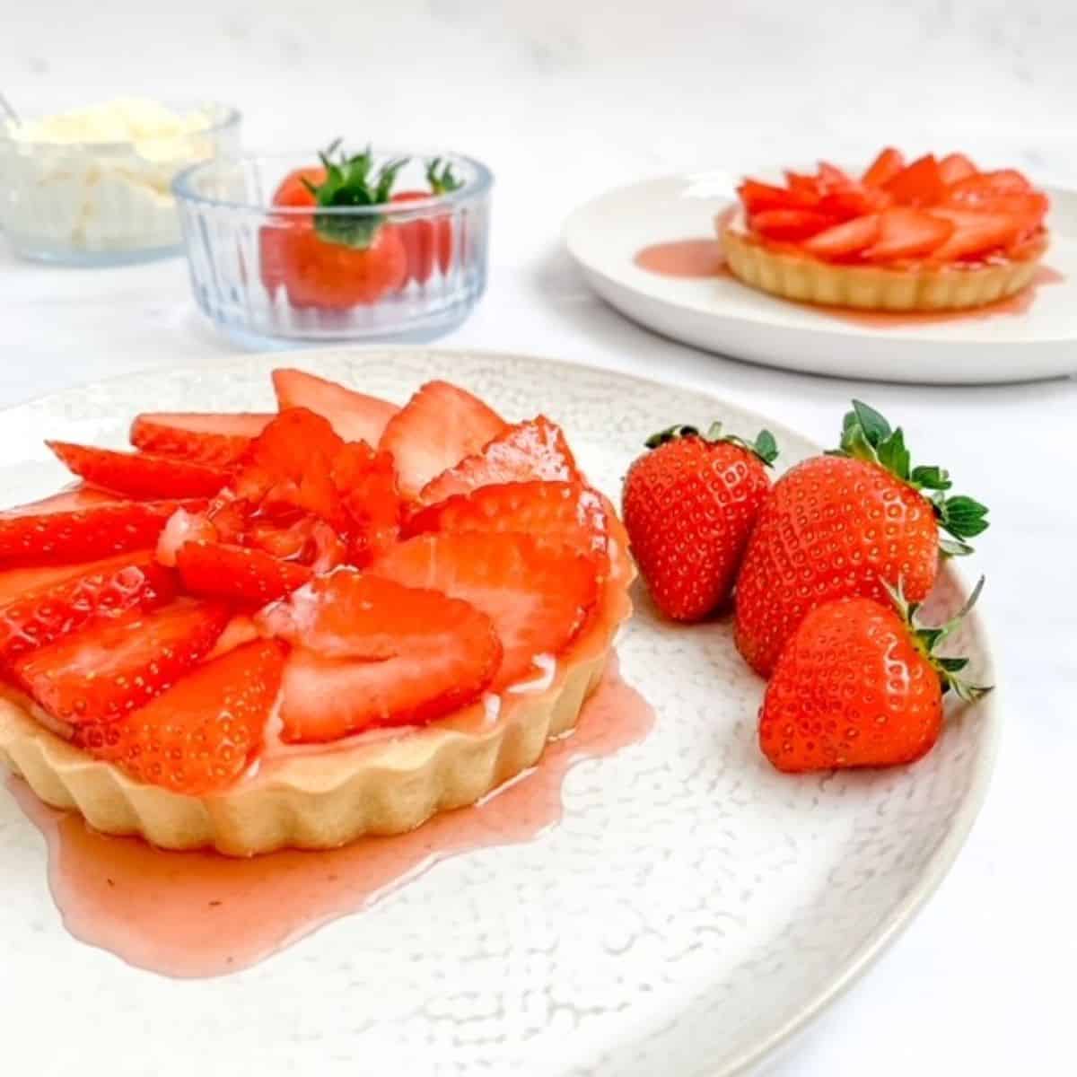 gluten free mini strawberry tarts