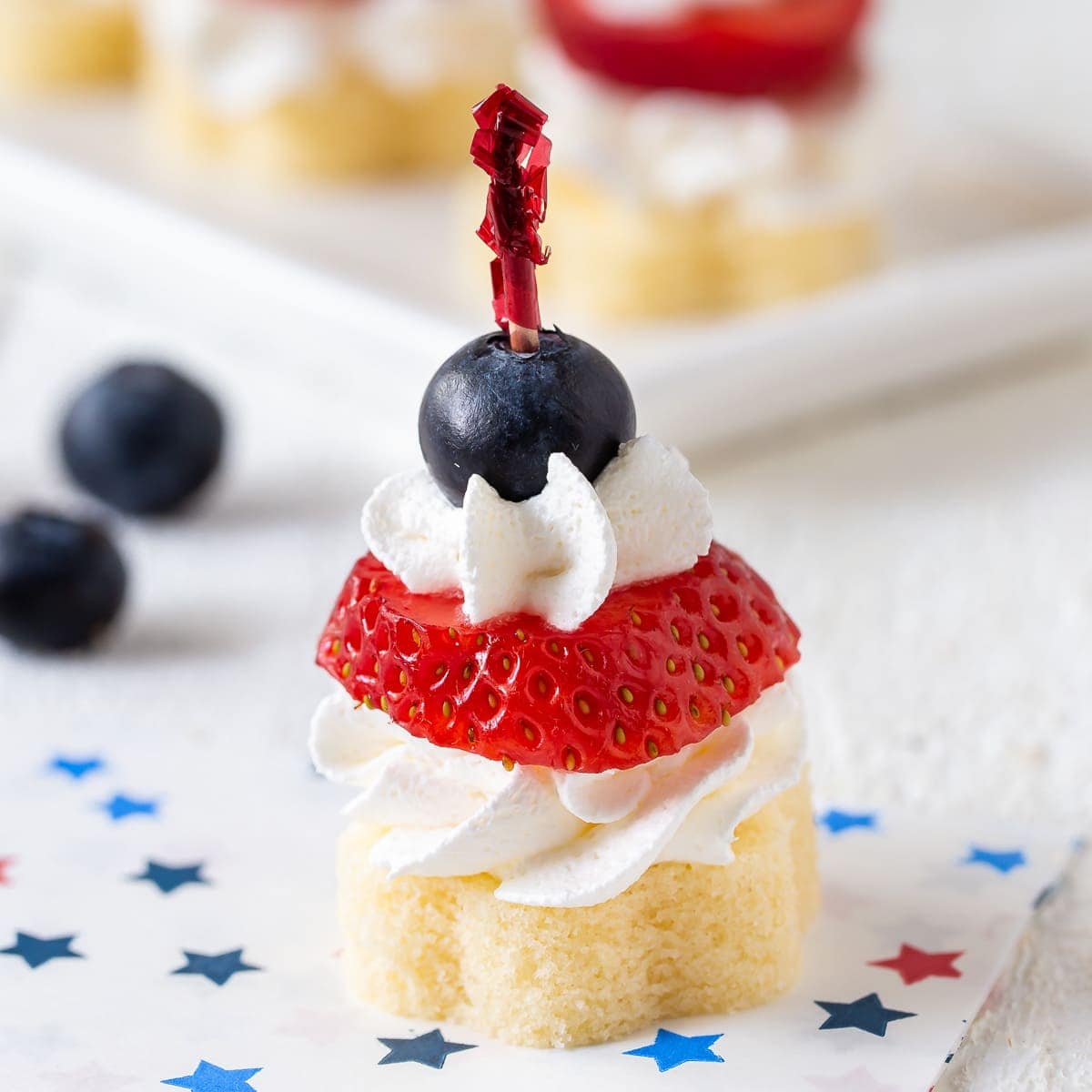 mini strawberry shortcake bites