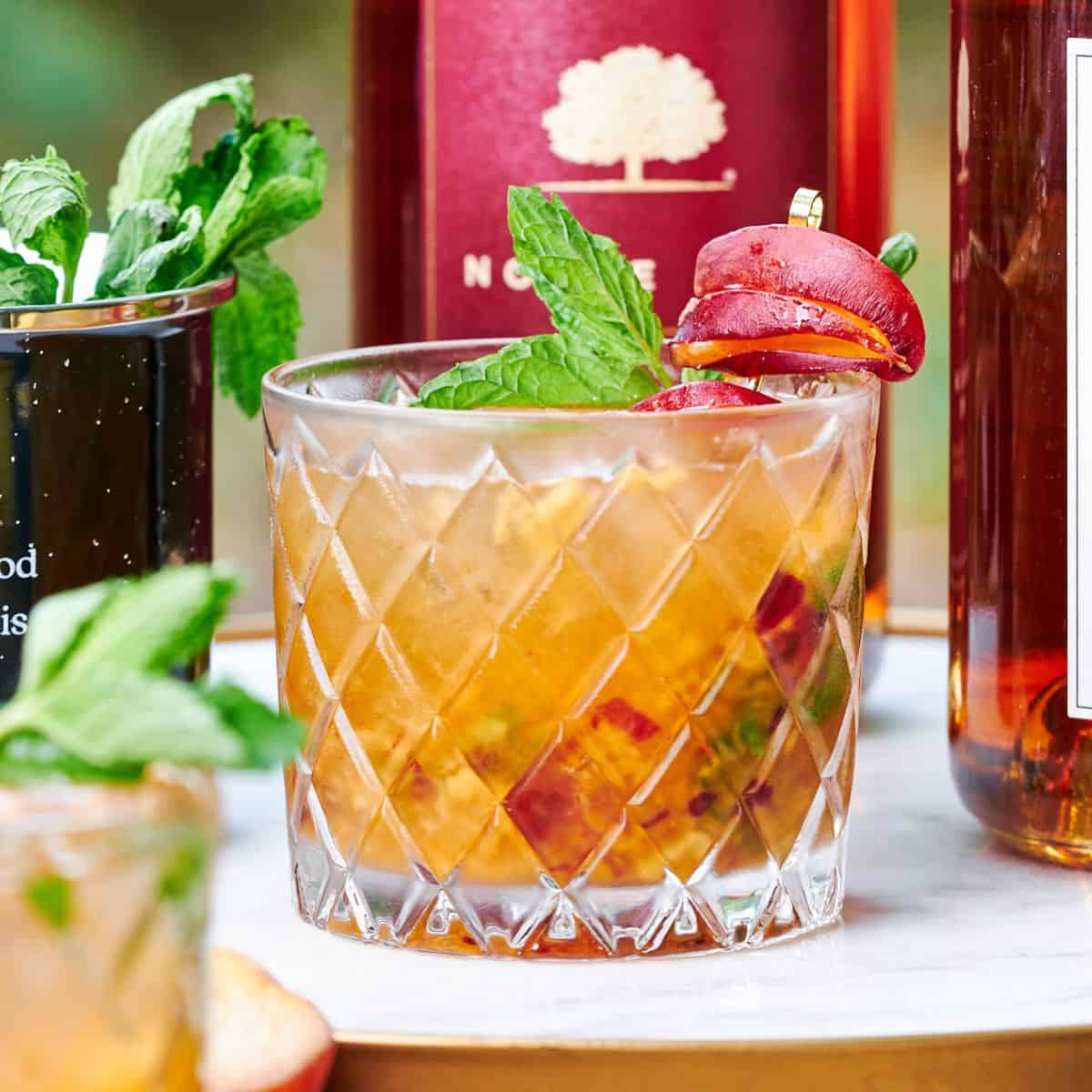 peach bourbon smash