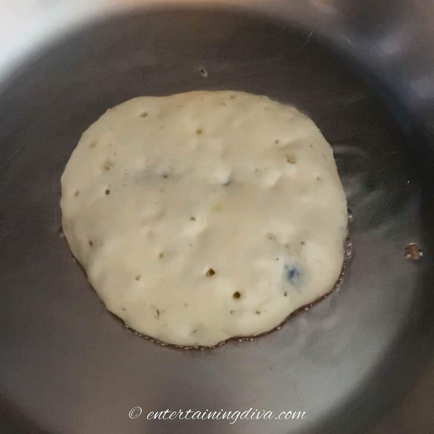 Pancake that is ready to be flipped over