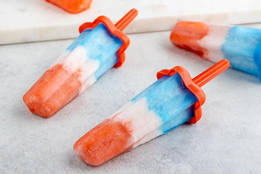 homemade bomb popsicles (without sugar)