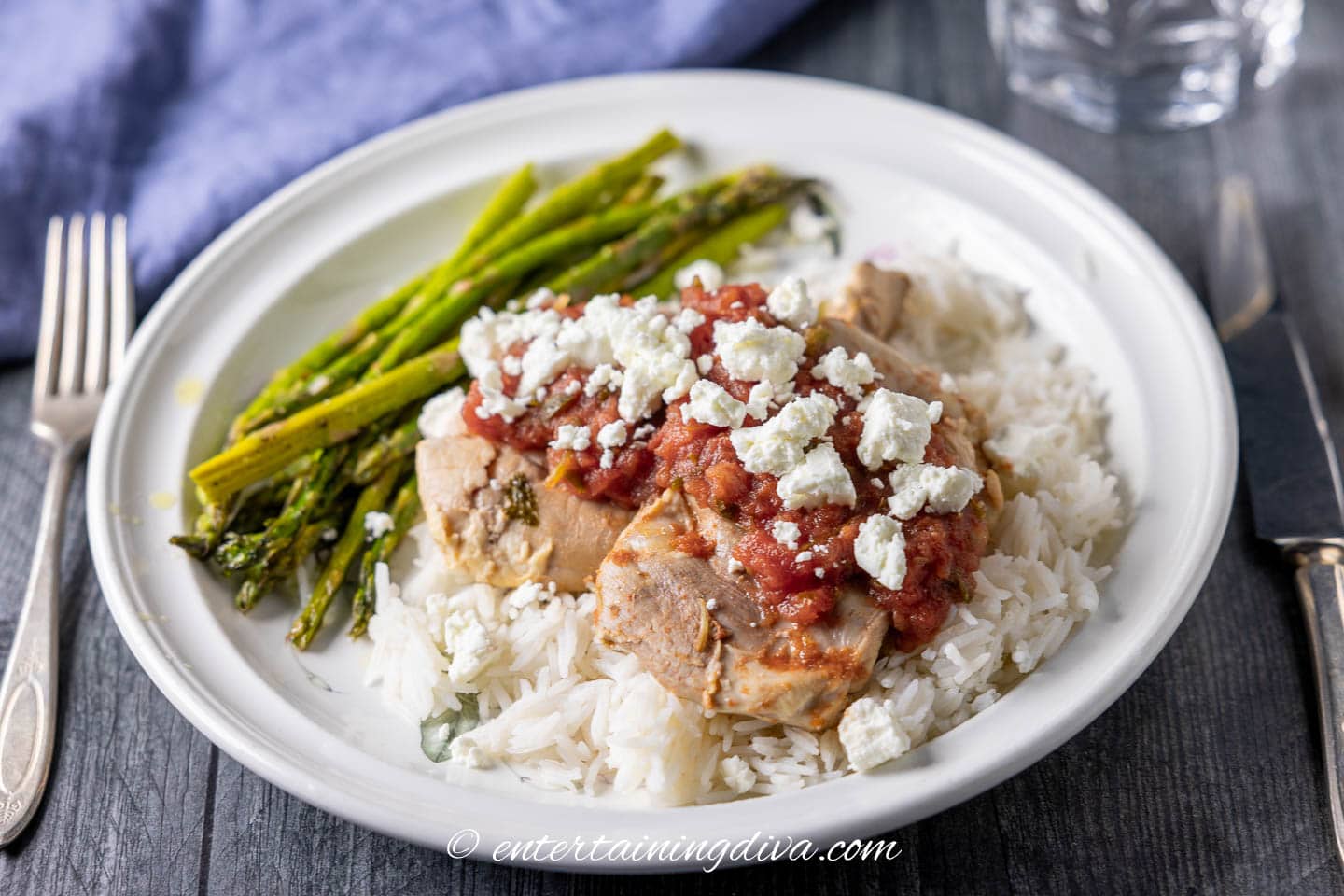 slow cooker salsa chicken on a plate