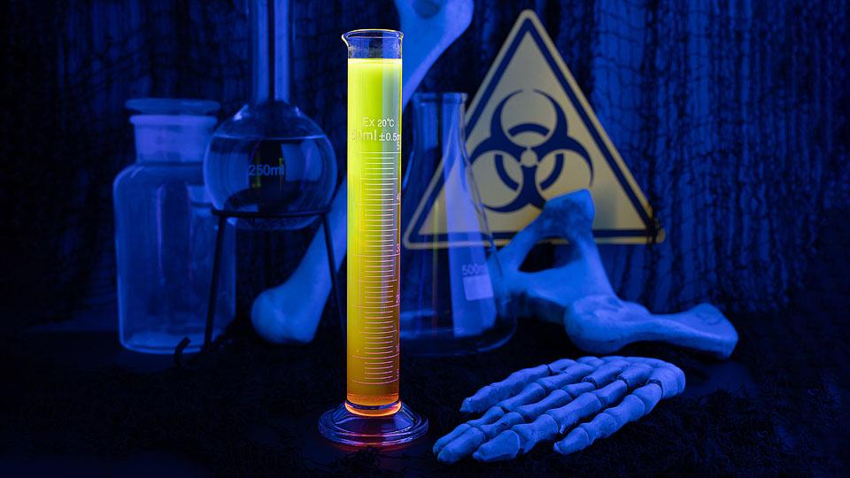glow in the dark coconut rum shot