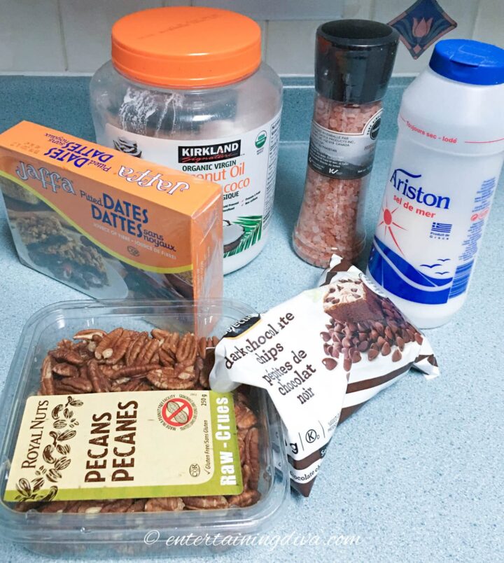 Homemade Turtles Recipe ingredients