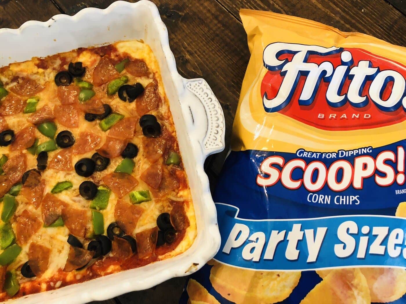 cheesy pizza party dip