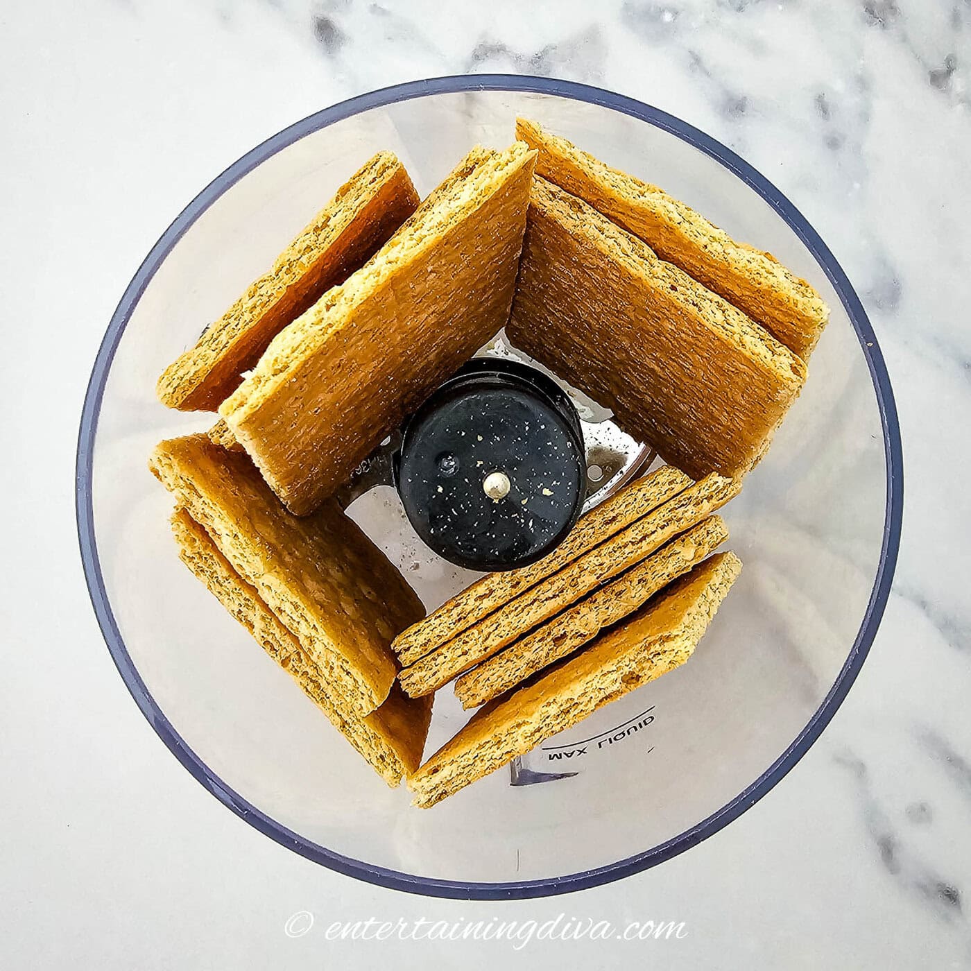 graham crackers in a food processor