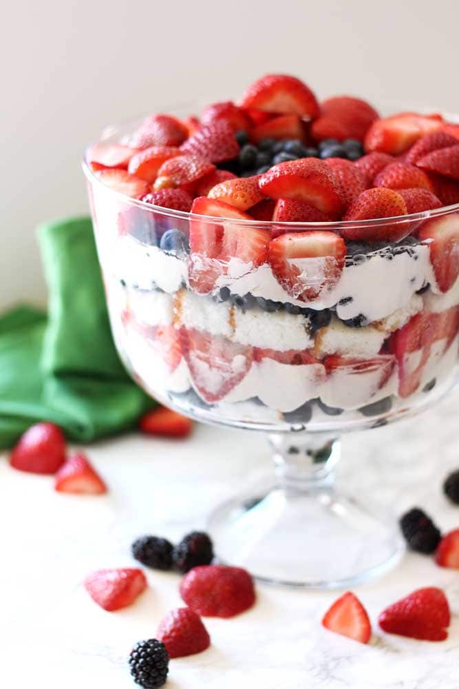 angel food cake berry trifle