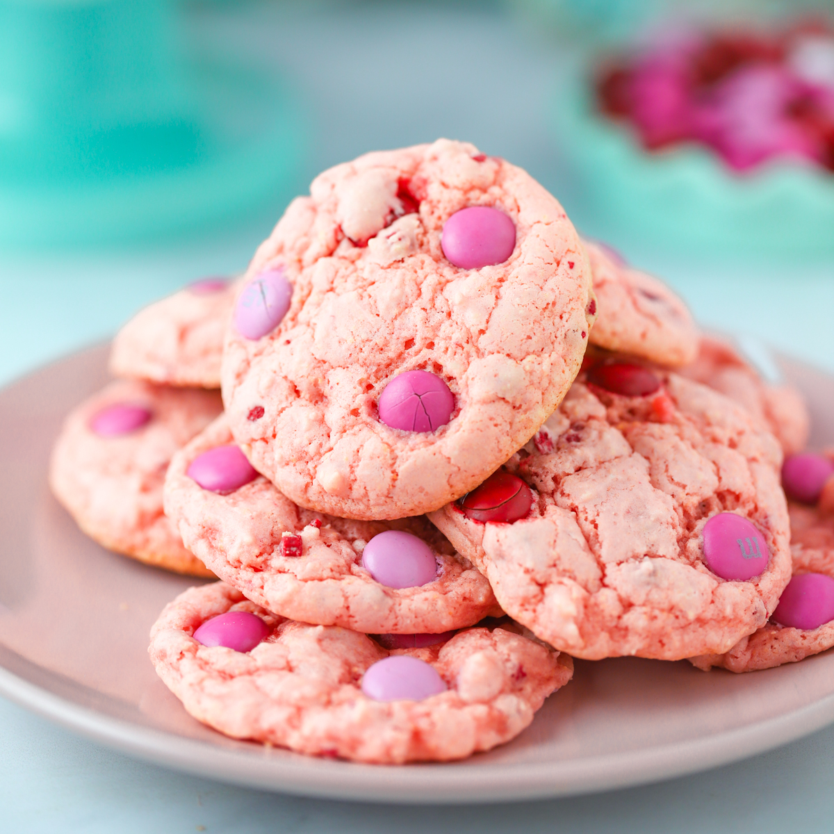 Easy strawberry M&M cookies