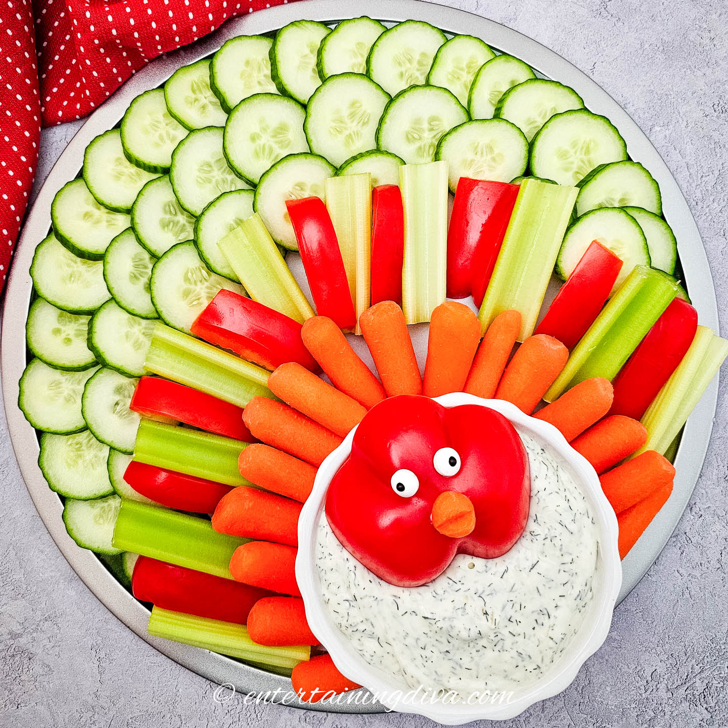 Cute Thanksgiving Turkey Veggie Tray